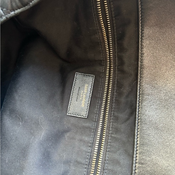 Yves Saint Laurent Black Quilted leather Tote - Icare Maxi bag in lambskin - Picture 11 of 11